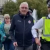 londrada ingiliz polisi gorme engelli gazze destekcisini teror sucundan tutukladi o anlar kamerada xaNphMLz.webp