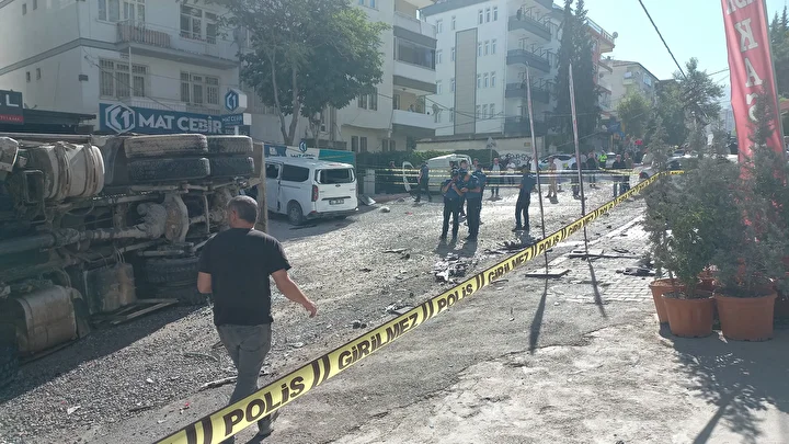 malatyada freni arizalanan kamyon ortaligi savas alanina cevirip 15 araca carpti 5 yarali 1 vBtkyfOh