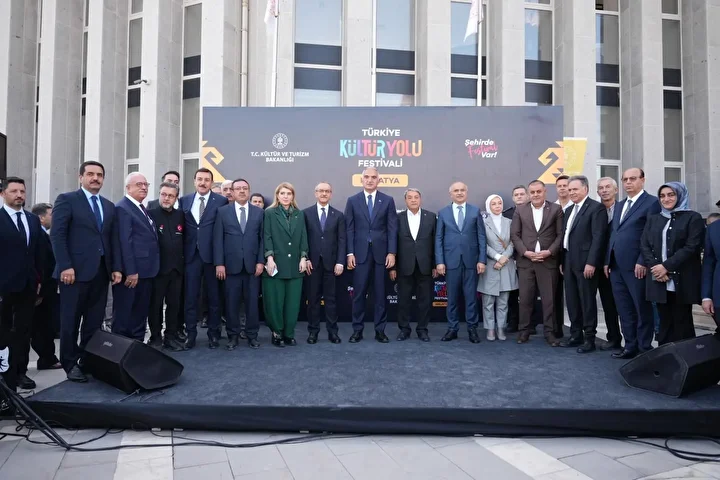 malatyada tarihi gun kultur yolu senligi birinci kere kapilarini acti 0 4iEYLdfa