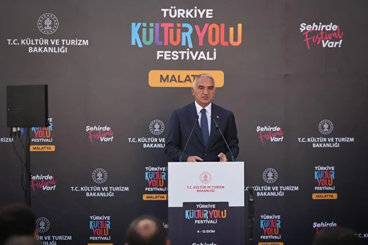 malatyada tarihi gun kultur yolu senligi birinci kere kapilarini acti 5 vONEY11J