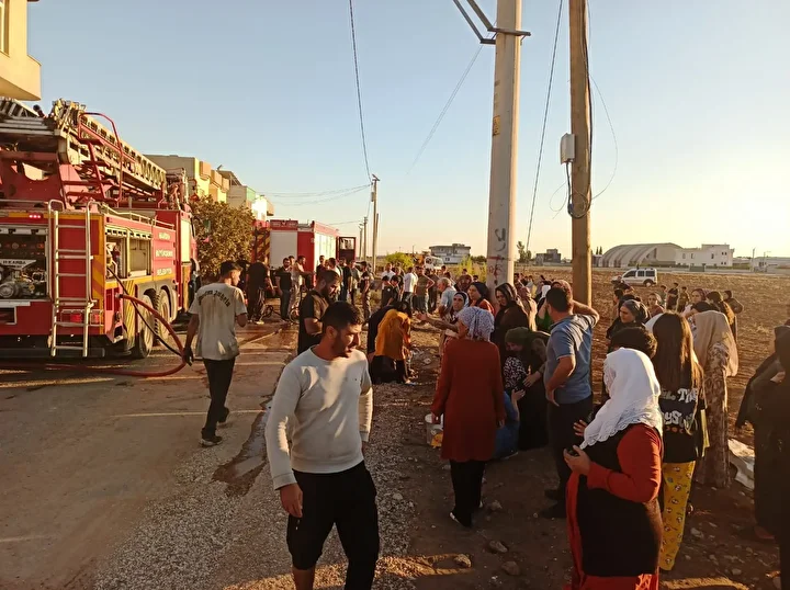 mardinde mesken yangini uc yasindaki bekir oldu 12 yarali 1