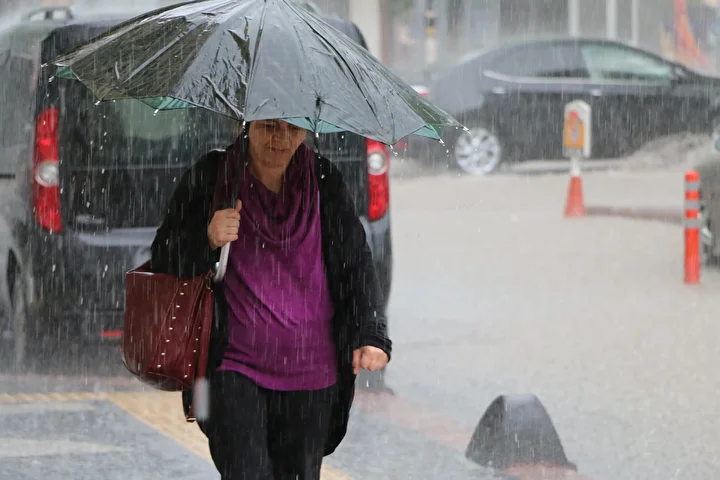 meteoroloji acikladi hafta sonu uc buyuksehirde yagis bekleniyor 1 u6aMsU5l