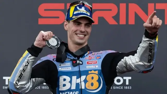 motogpde tarihi zafer GzxQ6Cgc.webp