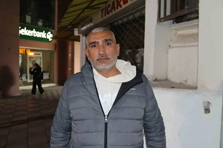 musteriyi balikla dovduler iade etmek istedi parmagindan oldu 1 I8R9wFyS