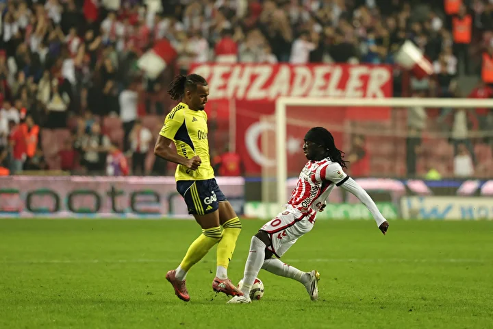 ne mourinho ne tedesco fenerbahcede tek galibiyet onunla geldi 0 mdAWQfmj