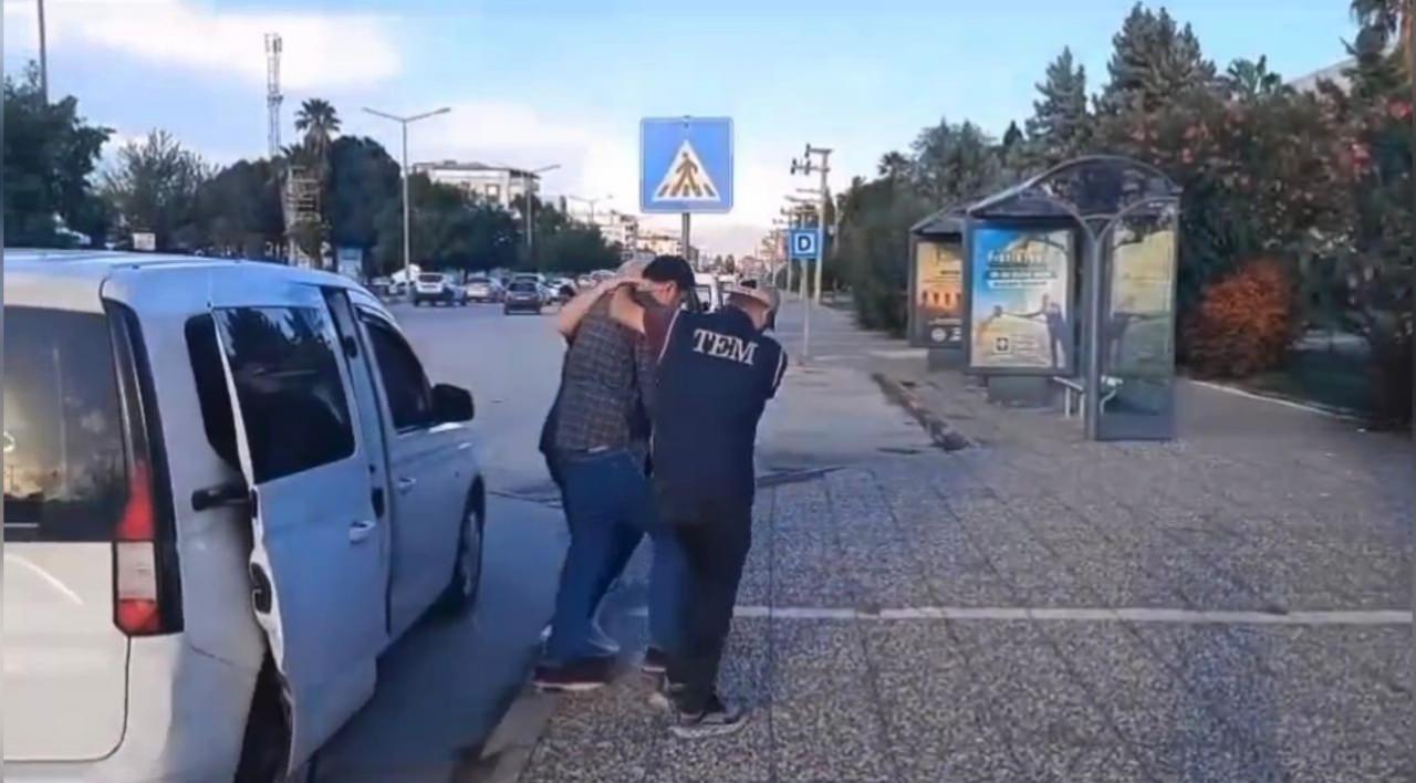 Osmaniye’de FETÖ firarisi 9 yıl sonra yakalandı 1 osmaniyede feto firarisi 9 yil sonra yakalandi 0 kn94NRfi