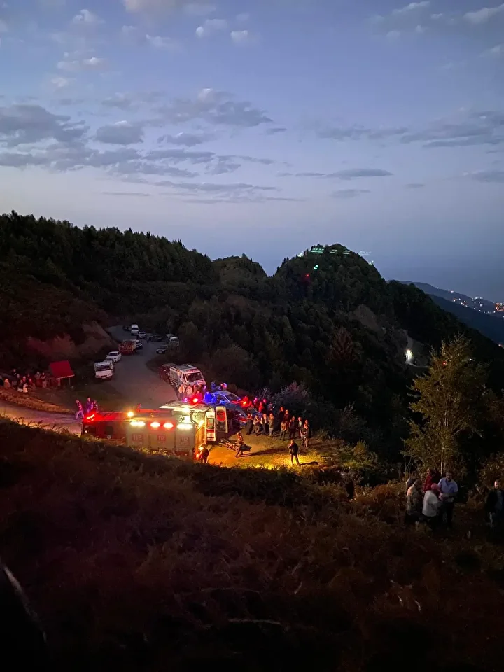 ot bicen baba ogul ucuruma dustu polis memuru ogul oldu baba yaralandi 8 NNiMFzjh