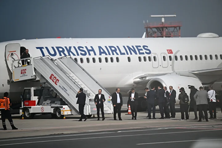 ozgurluk filosu aktivistlerini turkiyeye getiren thy ucagi istanbula ulasti 0 QbpnyWfz