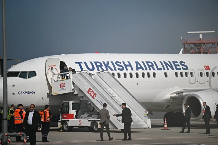 ozgurluk filosu aktivistlerini turkiyeye getiren thy ucagi istanbula ulasti 2 e6vveHfD