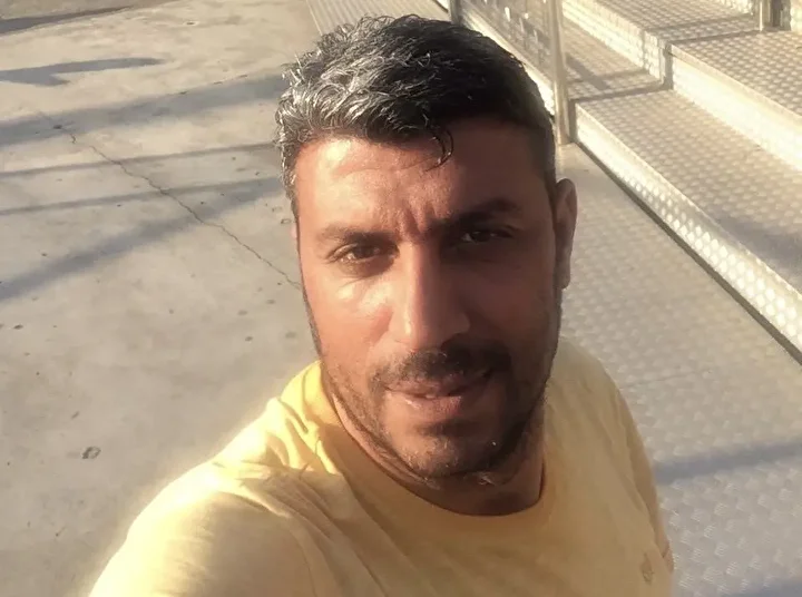 Paylaştığı fotoğraf ailesini parçaladı: Baba cezaevine girdi üç çocukla ortada kaldı 1 paylastigi fotograf ailesini parcaladi baba cezaevine girdi uc cocukla ortada kaldi 0 VQt7pg48