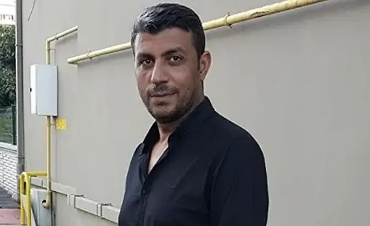 Paylaştığı fotoğraf ailesini parçaladı: Baba cezaevine girdi üç çocukla ortada kaldı 2 paylastigi fotograf ailesini parcaladi baba cezaevine girdi uc cocukla ortada kaldi 1 989cfPDK