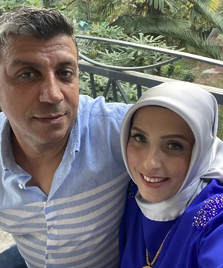 Paylaştığı fotoğraf ailesini parçaladı: Baba cezaevine girdi üç çocukla ortada kaldı 7 paylastigi fotograf ailesini parcaladi baba cezaevine girdi uc cocukla ortada kaldi 6 iQ3KIdtU