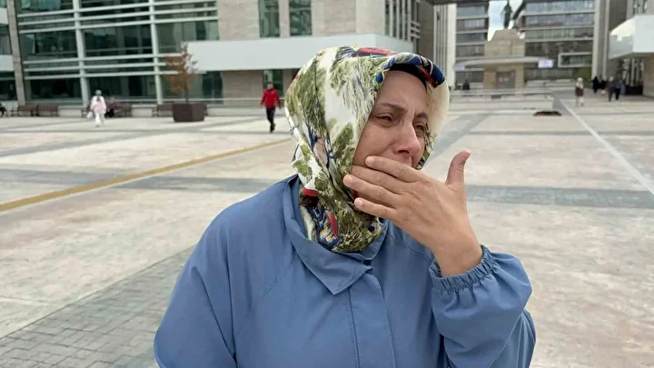 Paylaştığı fotoğraf ailesini parçaladı: Baba cezaevine girdi üç çocukla ortada kaldı 8 paylastigi fotograf ailesini parcaladi baba cezaevine girdi uc cocukla ortada kaldi 7 9yXrvlJf