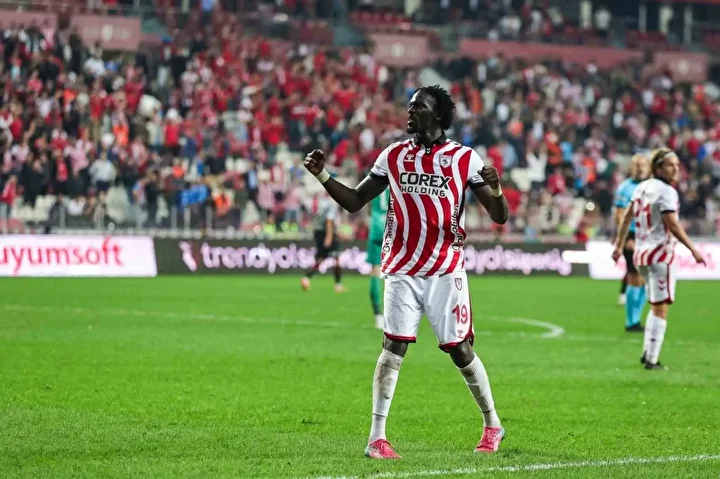 samsunspor konferans liginde birinci imtihaninda rakip legia varsova 5 plathdIC