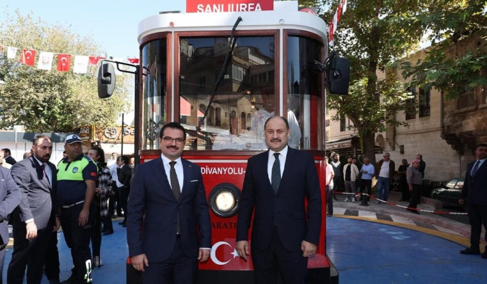 Şanlıurfa’da tarihi adım: Nostaljik tramvay hizmete girdi sanliurfada tarihi adim nostaljik tramvay hizmete girdi 63GHa3wu.jpg