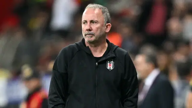 Sergen Yalçın’dan Abraham kararı! Galatasaray derbisinde o isme baht verecek sergen yalcindan abraham karari galatasaray derbisinde o isme baht verecek DO9HDTi7.webp