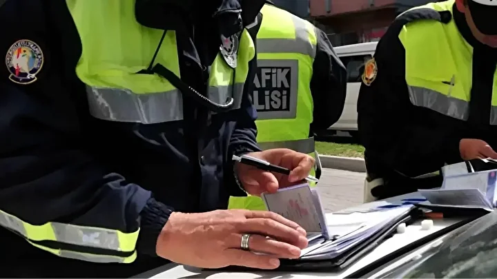 soforler dikkat trafikte kurallar sil bastan rekor cezalar ve radar var uygulamasi geliyor 0 TqkPOy2b