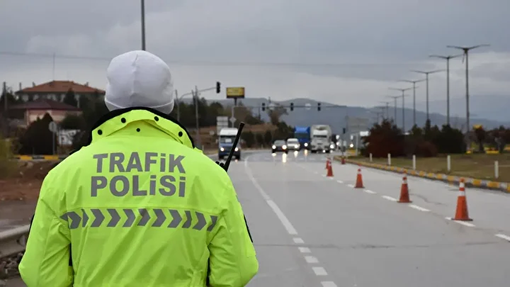 soforler dikkat trafikte kurallar sil bastan rekor cezalar ve radar var uygulamasi geliyor 1 1FLnyukv