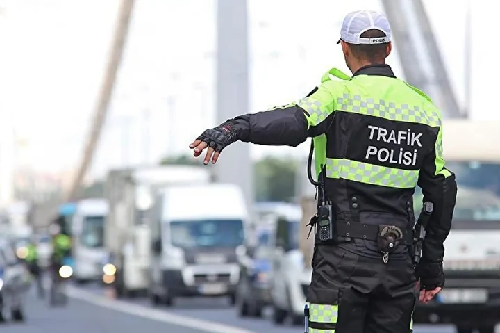 soforler dikkat trafikte kurallar sil bastan rekor cezalar ve radar var uygulamasi geliyor 5