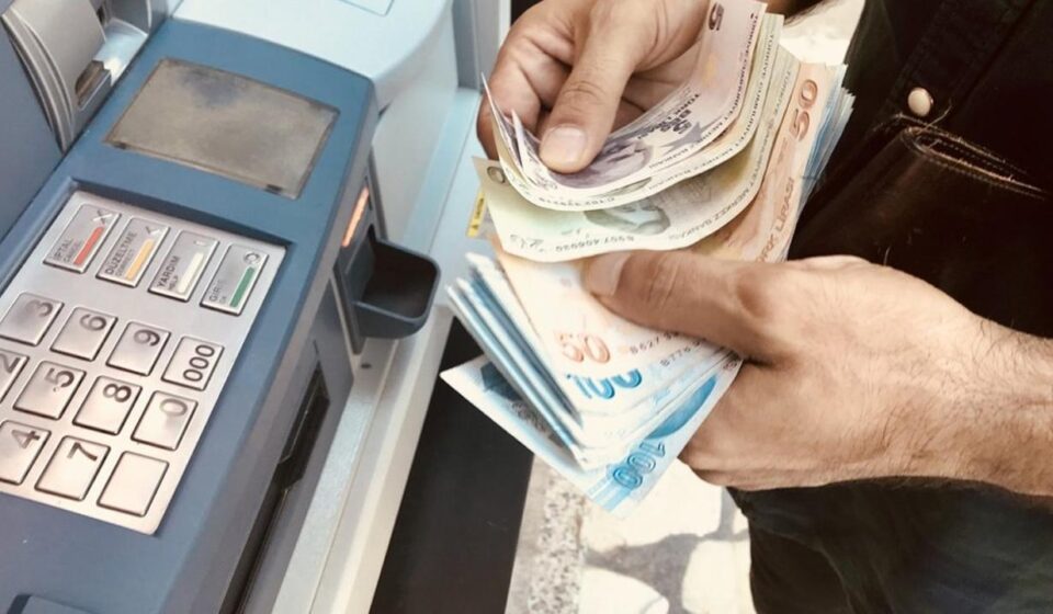 son 3 ayiniz kaldi para gonderirken sistem degisiyor 200 bin tl uzeri ZOJIW5aw.jpg