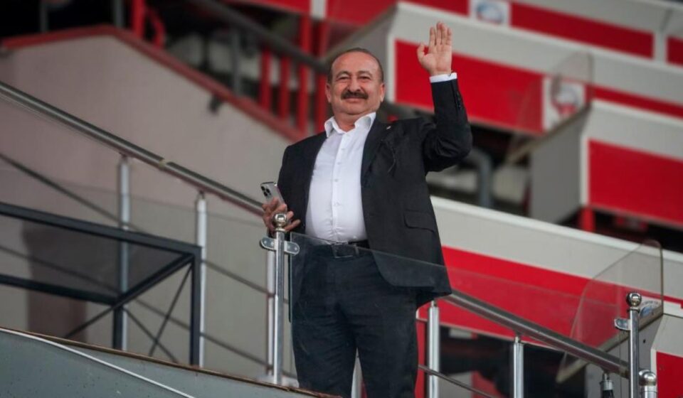 super lig grubunun lideri seferberlik ilan ediyorum diyerek acikladi biletler 27 tl Whf36gfY.jpg