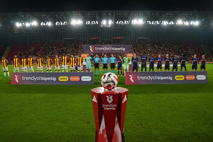Süper Lig takımında beklenmedik istifa 1 super lig takiminda beklenmedik istifa 0 udJbzMWY