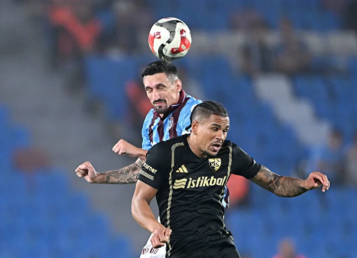 super ligde haftanin 11ine trabzonspor damgasi derbiden tek isim takimda 2