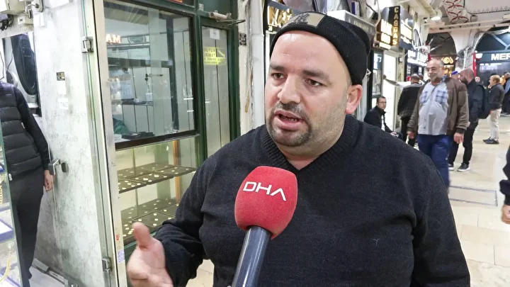 Tarihi tepe sonrası altında alarm: Uzmanlar kıymetlendirdi, 'Düne nazaran fiyat biraz gerilemiş üzere duruyor' 9 tarihi tepe sonrasi altinda alarm uzmanlar kiymetlendirdi dune nazaran fiyat biraz gerilemis uzere duruyor 5C538sRa