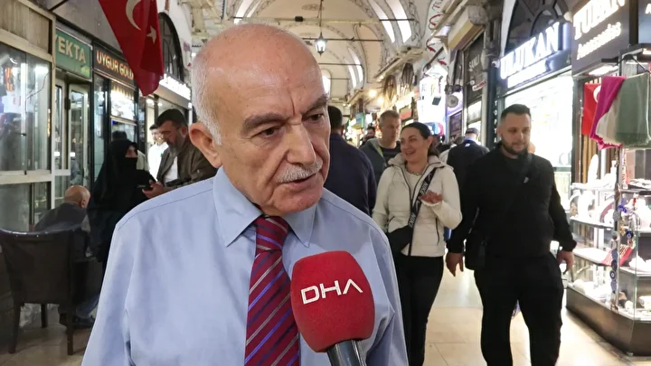 Tarihi tepe sonrası altında alarm: Uzmanlar kıymetlendirdi, 'Düne nazaran fiyat biraz gerilemiş üzere duruyor' 3 tarihi tepe sonrasi altinda alarm uzmanlar kiymetlendirdi dune nazaran fiyat biraz gerilemis uzere duruyor rV6Hn8PR