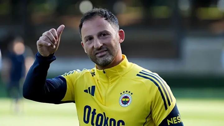 tedescodan kritik samsunspor maci oncesi son dakika flas karar yildiz futbolcu yedek kulubesine 2 21mVNyMD