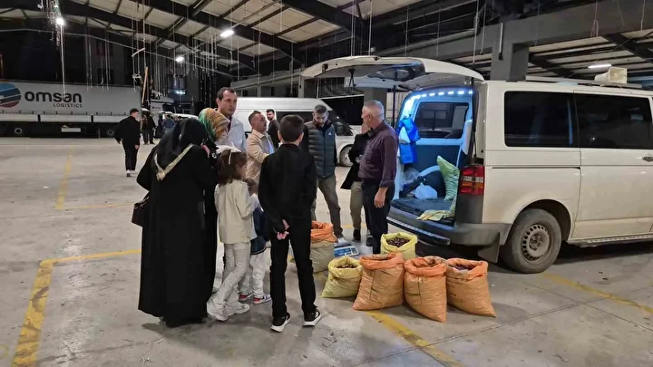 Tescilli lezzet pazara indi: Düzce’nin coğrafik işaretli 'kuzu kestanesi' tezgahlardaki yerini aldı 4 tescilli lezzet pazara indi duzcenin cografik isaretli kuzu kestanesi tezgahlardaki yerini aldi 3 P9GqJdQr