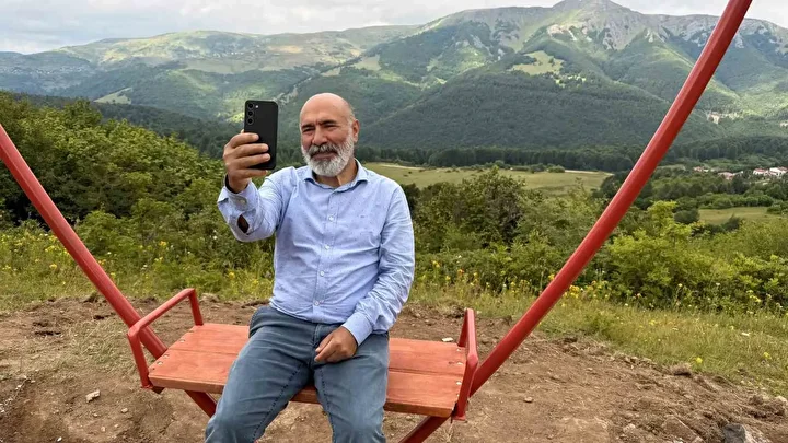 tokat ve ordu ortasindaki cimban yaylasi alpleri andiriyor yayla konutlari ve buz uzere sulariyla O1BCJrWz