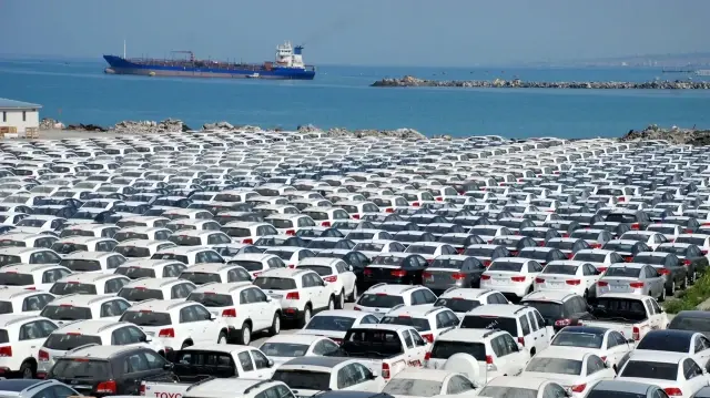 Türk otomotiv kesimi Avrupa pazarında vites yükseltti: Eylül ihracatı 3,6 milyar doları aştı turk otomotiv kesimi avrupa pazarinda vites yukseltti eylul ihracati 36 milyar dolari asti DDtlcF54.webp