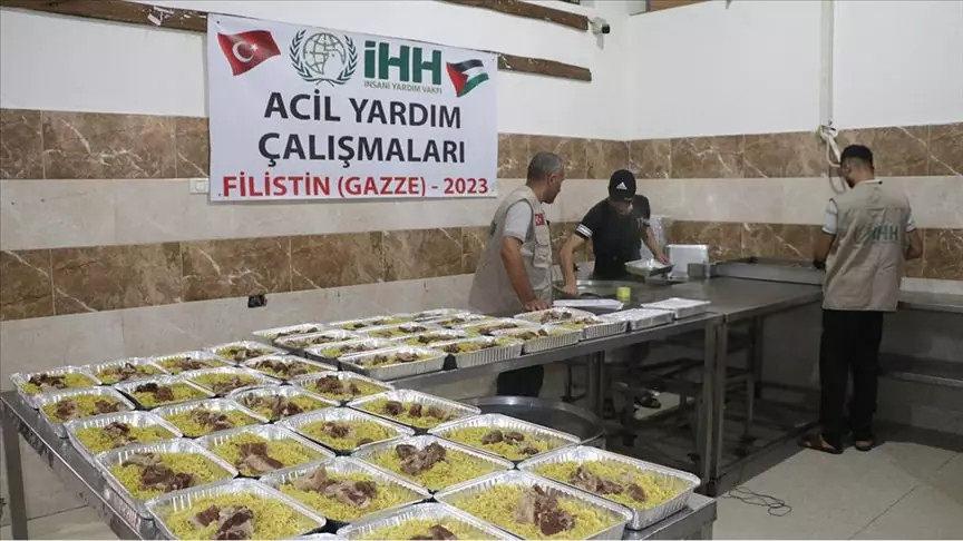 turk yardim tirlari gazzeye girmeye basladi 5