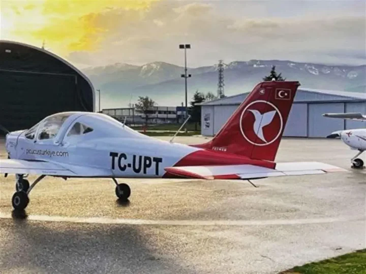Uçak kazasında farklı tesadüf: Ölen pilot, son anda arkadaşıyla uçakları değiştirmiş 5 ucak kazasinda farkli tesaduf olen pilot son anda arkadasiyla ucaklari degistirmis 4 icRqCjBC