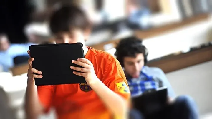uzm dr tufandan ekran bagimliligi uyarisi cocuklarda gozluk kullanimi artti 1 FgZ2Z1OI
