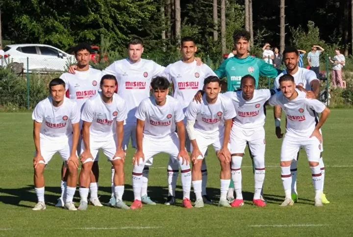 Yapay zekadan flaş Süper Lig iddiası: Şampiyonu oranıyla açıkladı! 2 yapay zekadan flas super lig iddiasi sampiyonu oraniyla acikladi 1 XpyStL9L