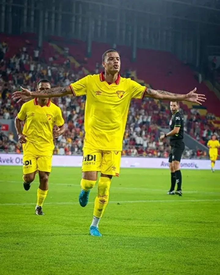 Yapay zekadan flaş Süper Lig iddiası: Şampiyonu oranıyla açıkladı! 14 yapay zekadan flas super lig iddiasi sampiyonu oraniyla acikladi 13 7N3vJe9Y