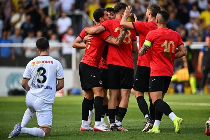 Yapay zekadan flaş Süper Lig iddiası: Şampiyonu oranıyla açıkladı! 3 yapay zekadan flas super lig iddiasi sampiyonu oraniyla acikladi 2 pG7TfQus