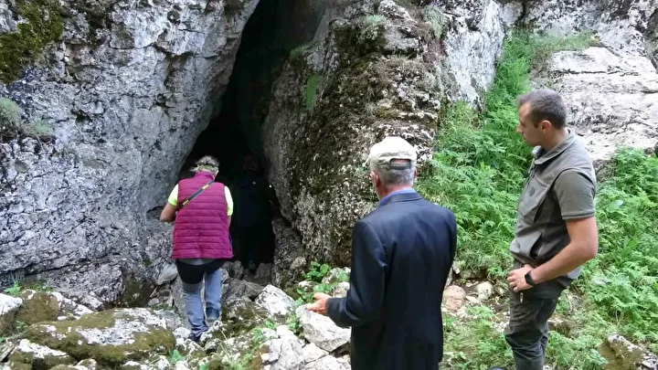 yerin altinda devasa saray dort kilometre uzunlugunda iceri girip cikisi bulabilen olmadi 1 9YvKcflP