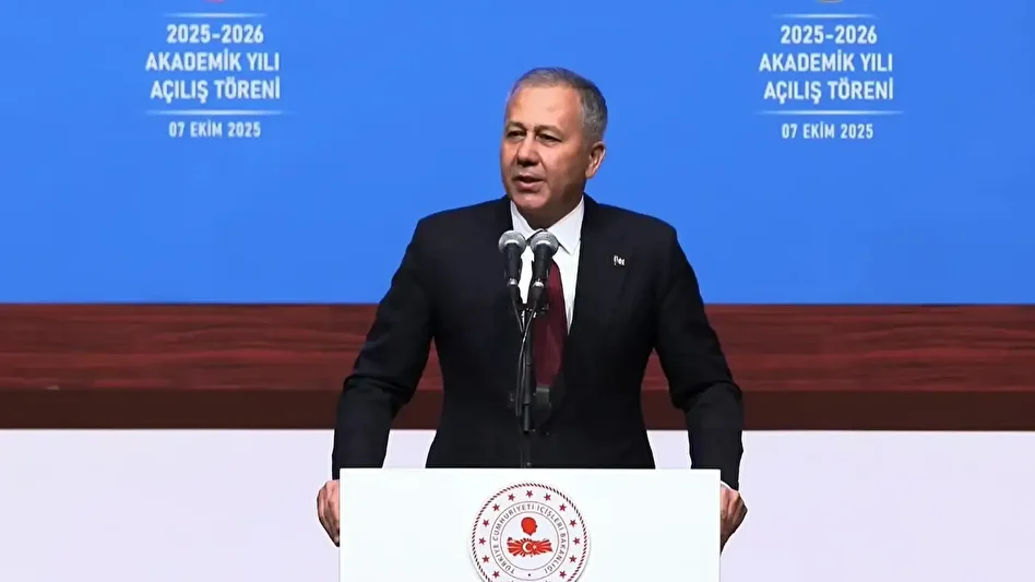 Yerlikaya: 'Acımasız Dünya Sendromu’na karşı Türkiye’nin huzurunu savunuyoruz' 2 yerlikaya acimasiz dunya sendromuna karsi turkiyenin huzurunu savunuyoruz 1 9wPhg6kv