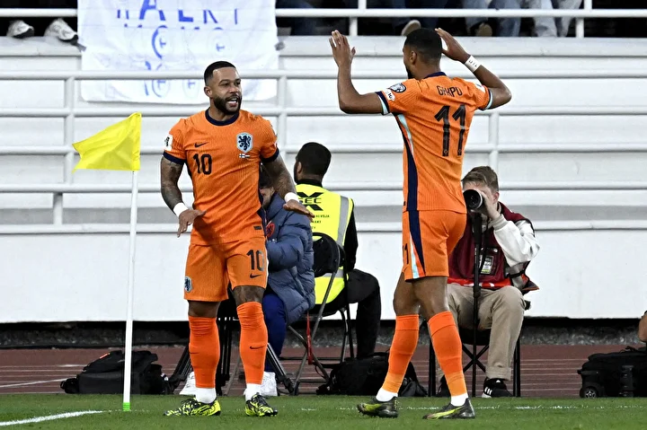 Yıldız futbolcunun pasaportu çalındı! Ulusal gruba katılamadı 3 yildiz futbolcunun pasaportu calindi ulusal gruba katilamadi 2 TfM74f9U