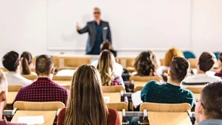 zarur egitim muddeti kisaliyor mu 444 tarih mi oluyor bakan tekinden yeni sistem sinyali yWzaGW6D