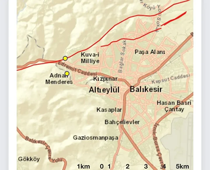 2 bin yıllık tehlike ’ben buradayım’ dedi: Zelzelenin büyüklüğünden fazla meydana geldiği fay herkesin dikkatini çekti 4 2 bin yillik tehlike ben buradayim dedi zelzelenin buyuklugunden fazla meydana geldigi fay herkesin JHMkSdEt