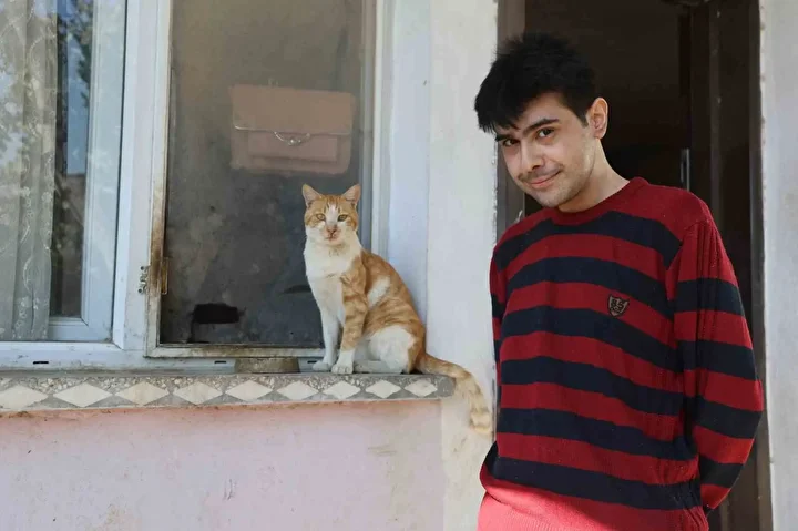 3 yıl sonra duş alıp tıraş olmuştu: Barış’ın annesi evladıyla ilgili tek bir şey istiyor 4 3 yil sonra dus alip tiras olmustu barisin annesi evladiyla ilgili tek bir sey 4EKgDWQm