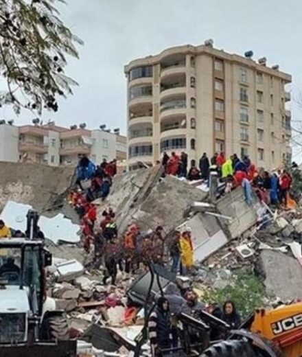 63 sahsa mezar olmustu tutar apartmani davasinda 3 saniga 15er yil mahpus s5dBSmRe.jpg
