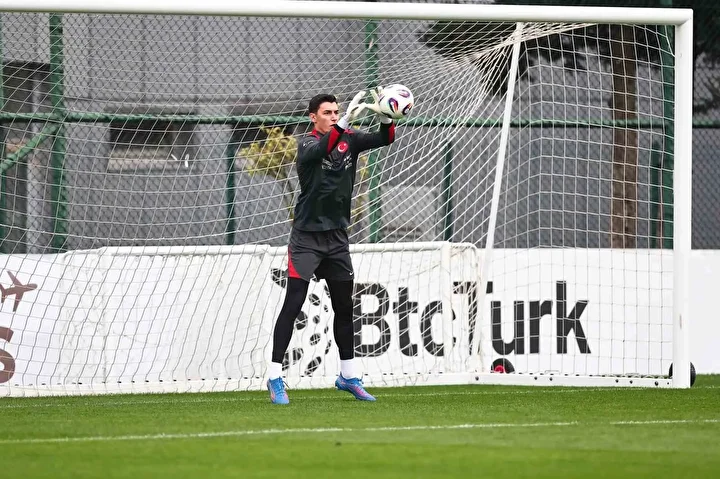 a ulusal kadroda flas gelisme kamptan musaadesiz ayrildi 2 nHdDYBwC