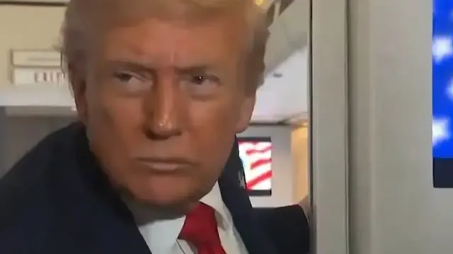 ABD Başkanı Trump’tan gazeteciye dikkat çeken ‘Hamas’ yanıtı: Lokal güvenliğin sağlanmasına vurgu abd baskani trumptan gazeteciye dikkat ceken hamas yaniti lokal guvenligin saglanmasina vurgu 7B91AKTT.webp