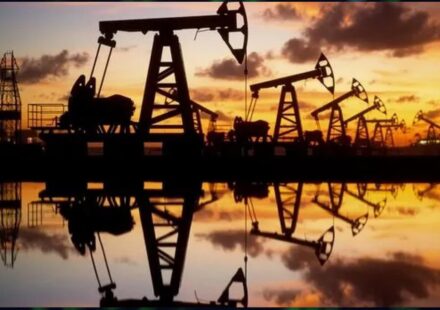 ABD’nin ticari ham petrol stokları 3 milyon 500 bin varil arttı abdnin ticari ham petrol stoklari 3 milyon 500 bin varil artti LpSrTtyD.jpg