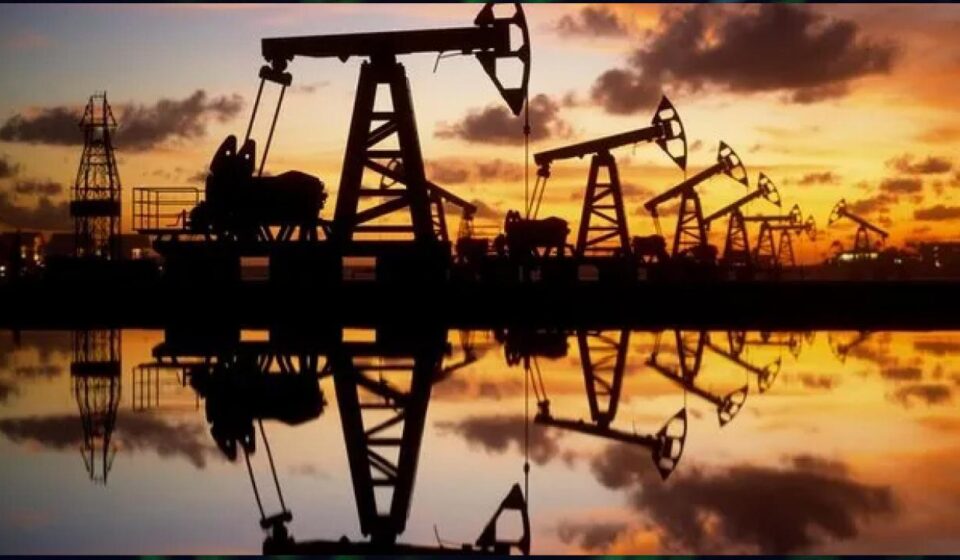 ABD’nin ticari ham petrol stokları 3 milyon 500 bin varil arttı abdnin ticari ham petrol stoklari 3 milyon 500 bin varil artti LpSrTtyD.jpg